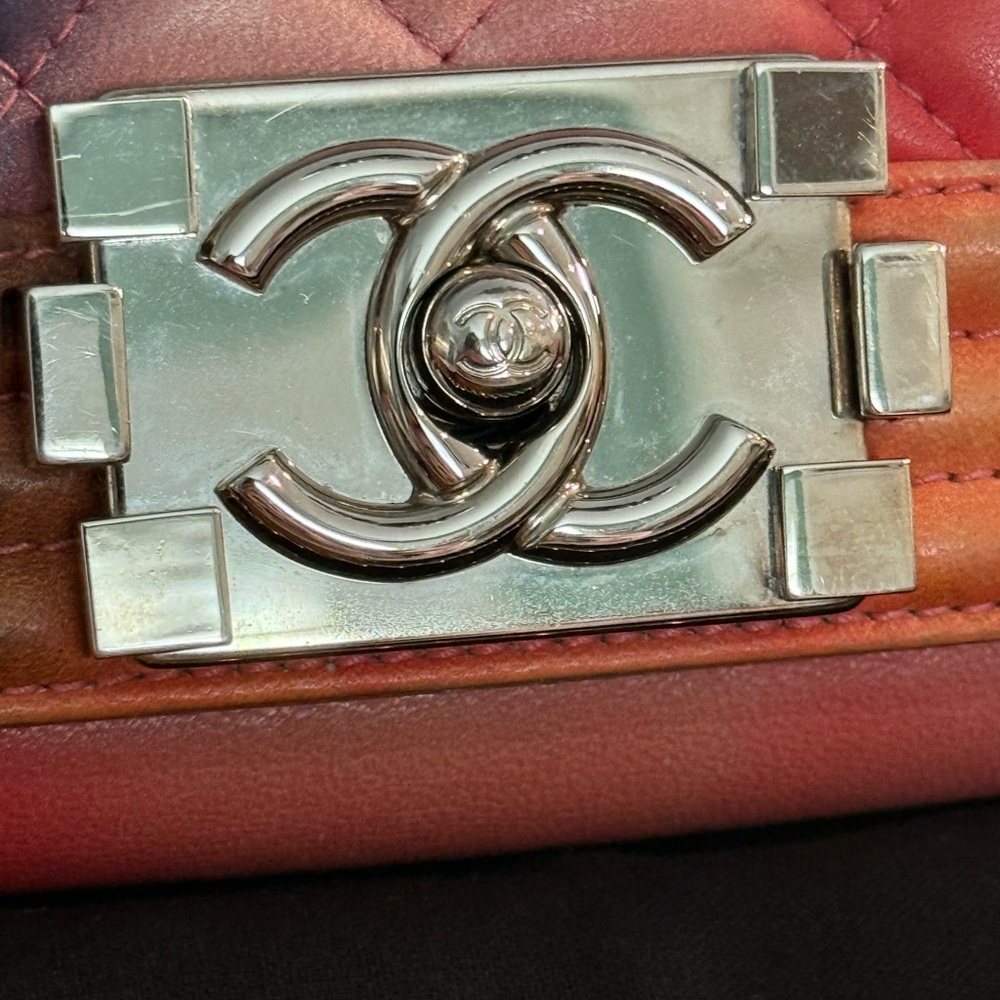 CHANEL Small Flower Power Boy Bag w/Box & Dust-Bag ~ EXCELLENT CONDITION - Picture 5 of 16